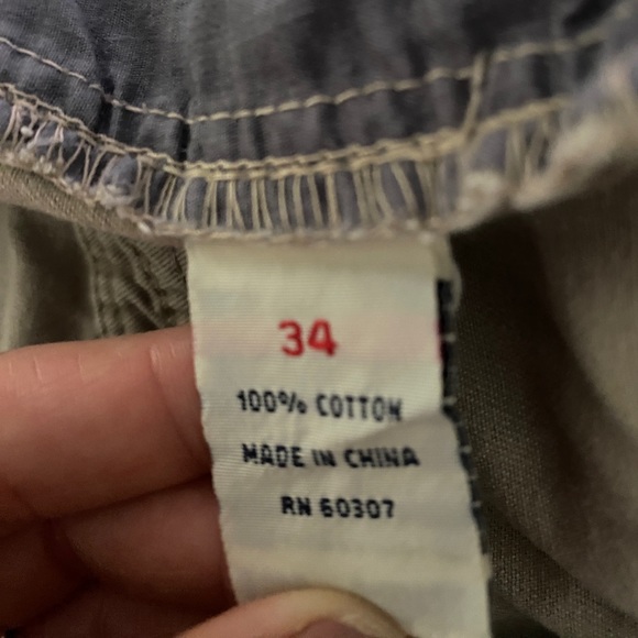 UnionBay | 21 inch frayed khaki shorts - Picture 3 of 5